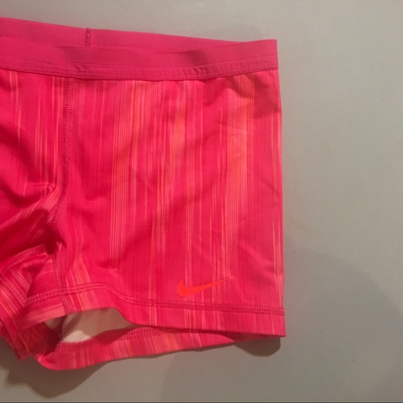 Nike Dry Fit Training Shorts - Picture 4 of 8